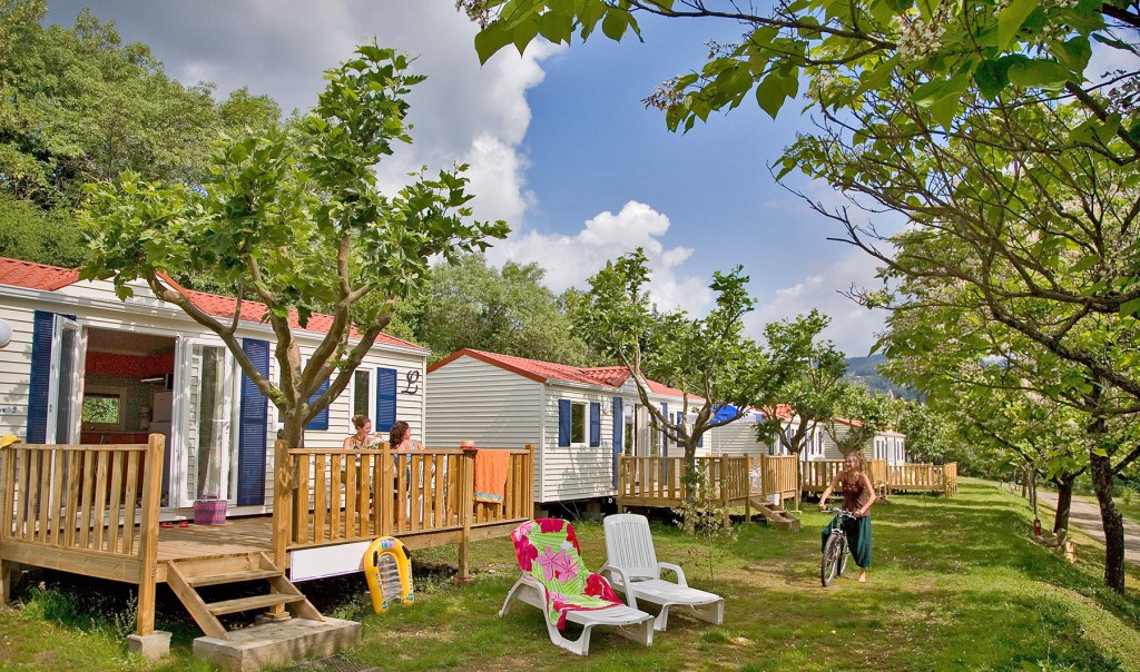 Camping Les Jardins de Privas in de Ardèche Camping Les Jardins de Privas in de Ardèche