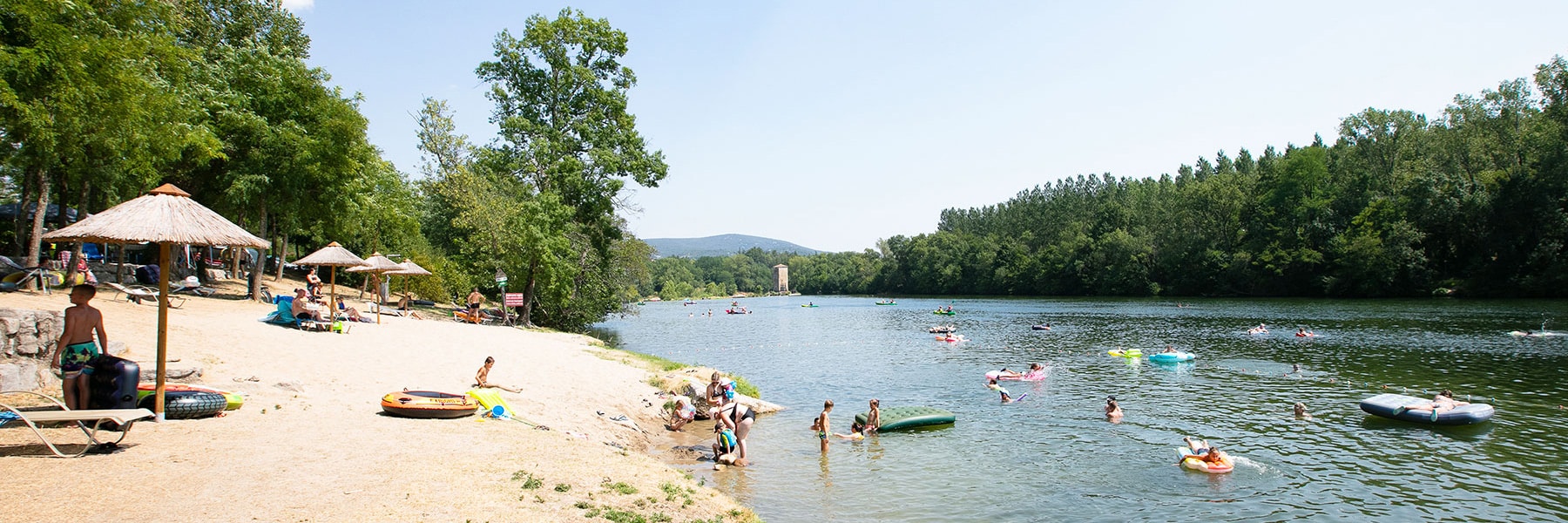 Camping Ardèche oever van de rivier